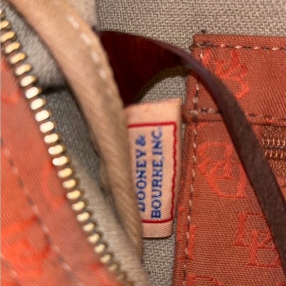 Dooney & Bourke Vintage handbag-burnt orange w/ Leather shoulder - Picture 10 of 11